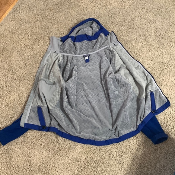 Patagonia Winter Jacket - Picture 6 of 6